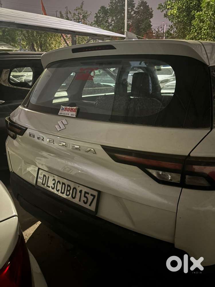 Maruti Brezza 1.5 Lxi 2024