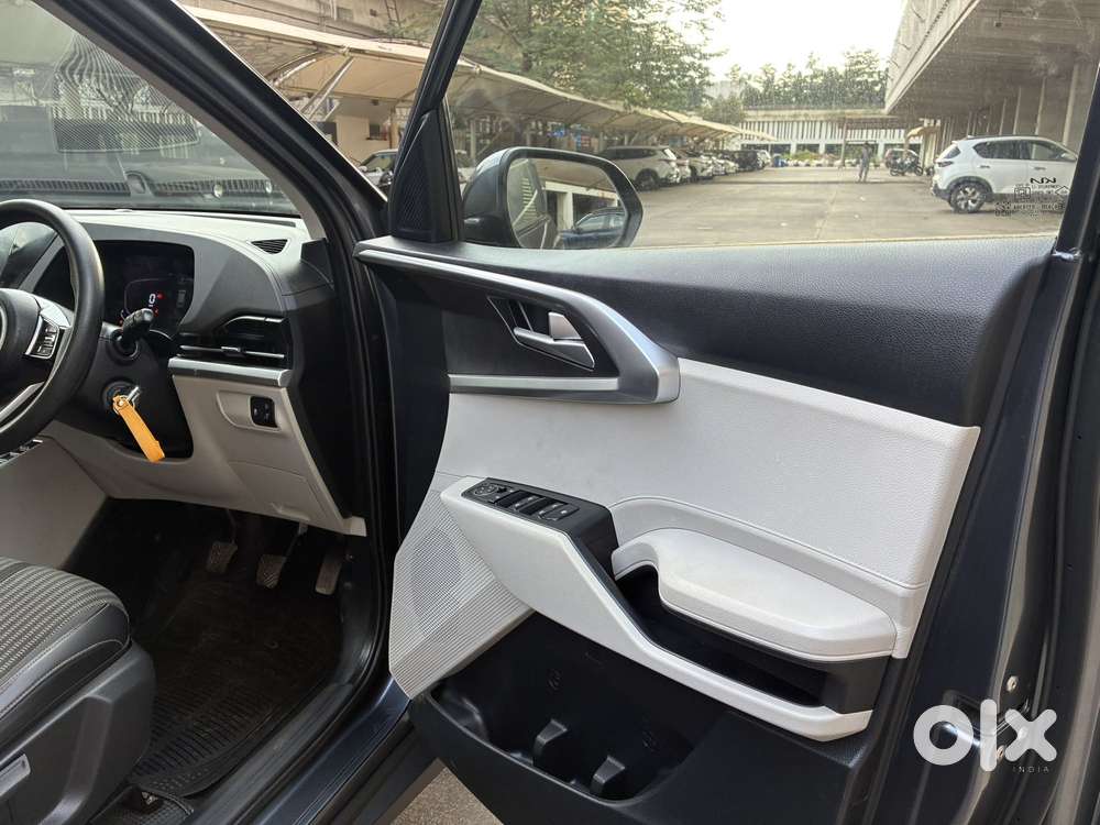 Kia Carens 1.4 Prestige 7 Str, 2022, Petrol