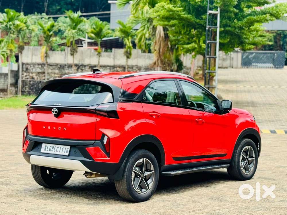 Tata Nexon Creative 1.2 Revotron Petrol 6 Mt, 2023, Petrol