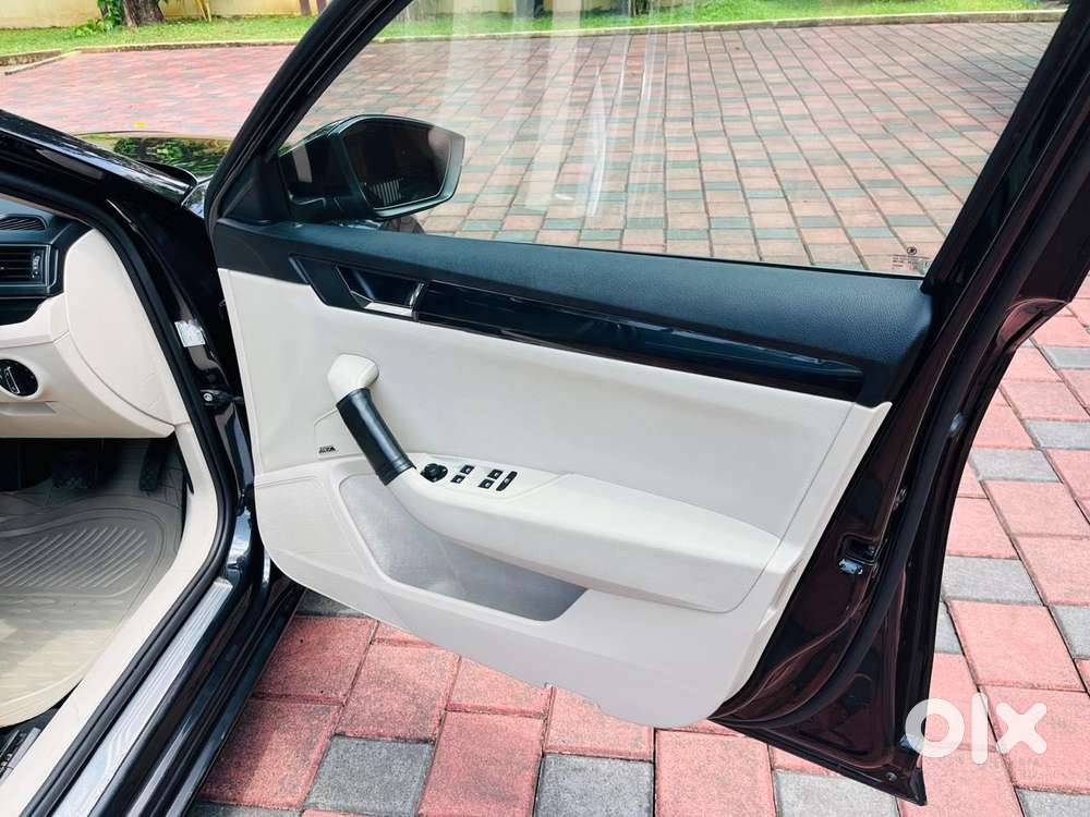 Skoda Superb Laurin And Klement 1.8, 2016, Petrol