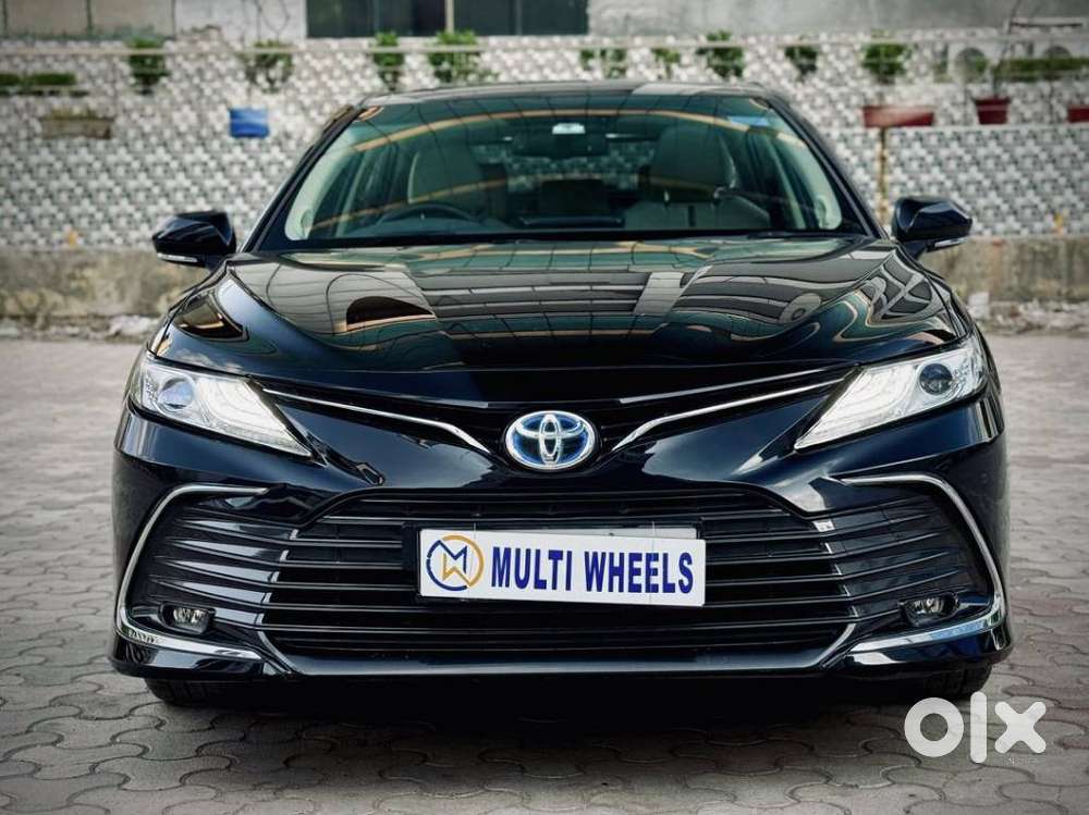 Toyota Camry Hybrid, 2024, Petrol