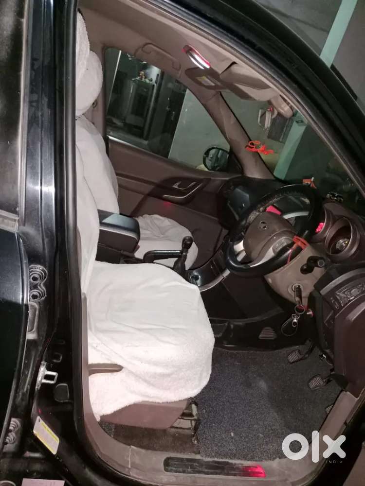 Mahindra Xuv500 2013 Diesel 100000 Km Driven