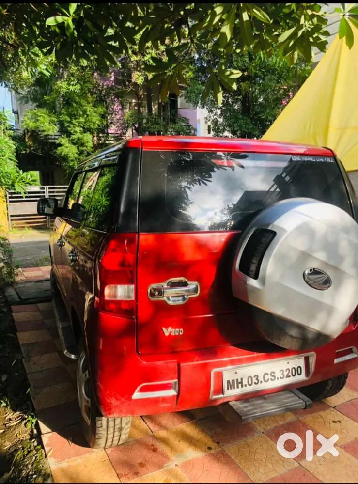 Mahindra Tuv 300