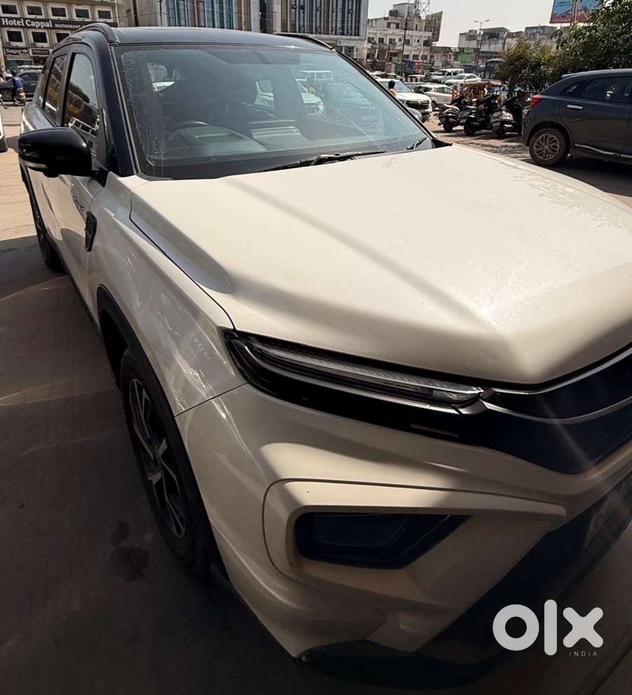 Toyota Urban Cruiser Hyryder 1.5 V Hybrid, 2025, Petrol