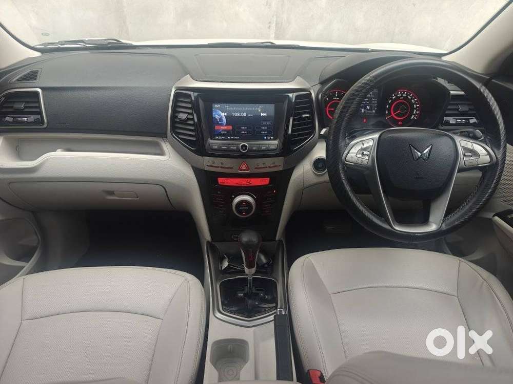 Mahindra Xuv300 W8 (o) 1.5 Diesel Amt, 2023, Diesel