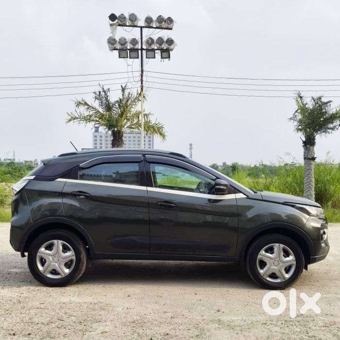 Tata Nexon 1.2 Revotron Xma Amt, 2020, Petrol