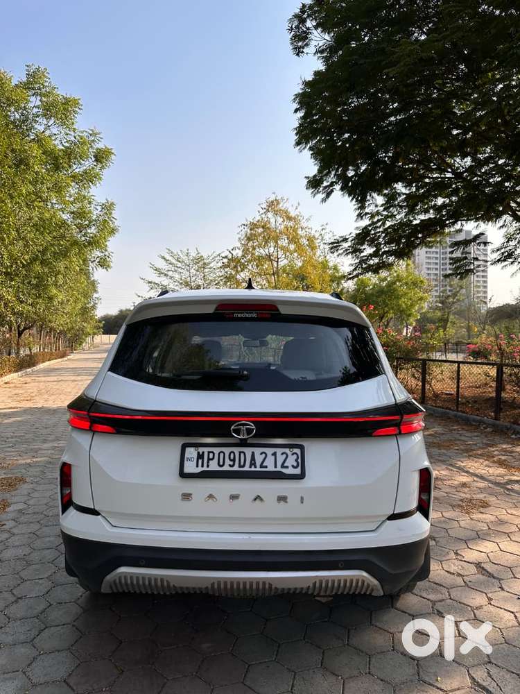 Tata Safari Accomplished Plus 6 Str Dual Tone At, 2023, Diesel