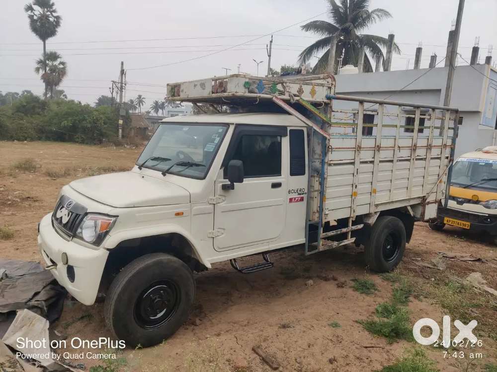 Mahindra Bolero Pik-up 2022 Diesel 130000 Km Driven