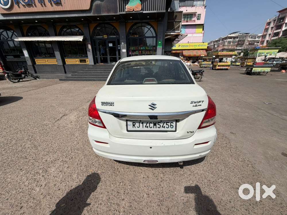 Maruti Suzuki Swift Dzire 2011 Petrol