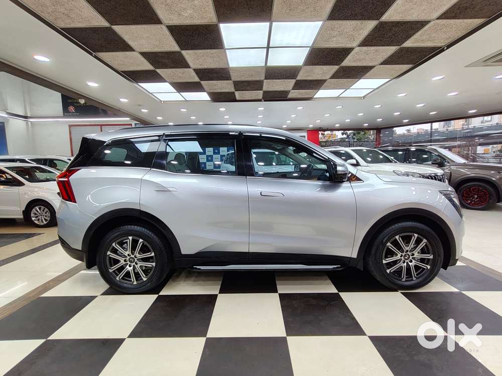 Mahindra Xuv700 2.2 Ax 7 Diesel At Luxury Pack Str Awd, 2022, Diesel