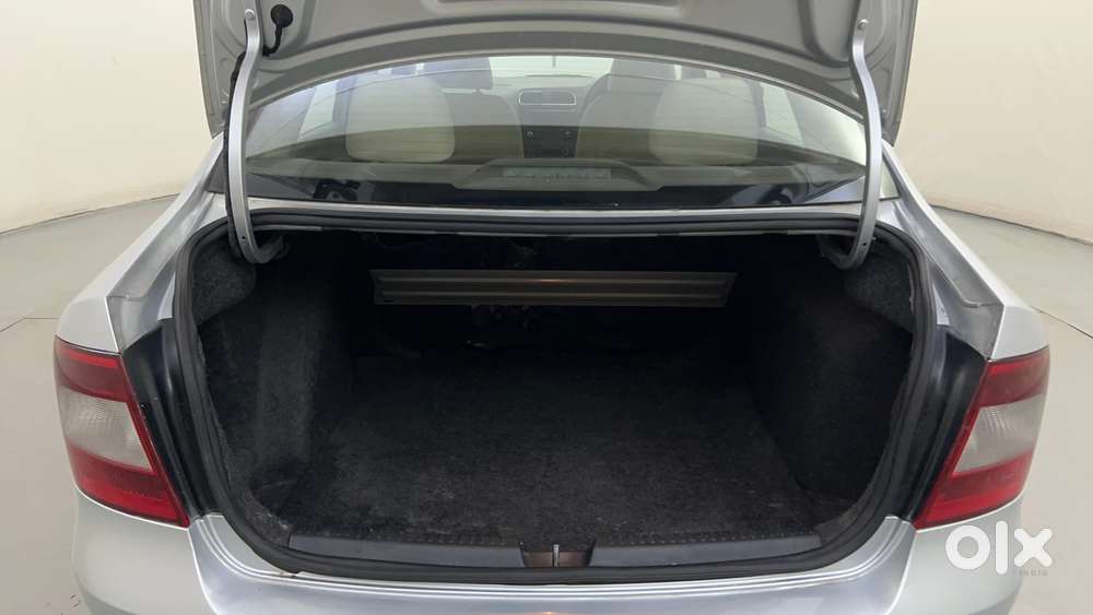 Skoda Rapid [ ] 1.6 Style Plus Mpi At, 2016, Petrol