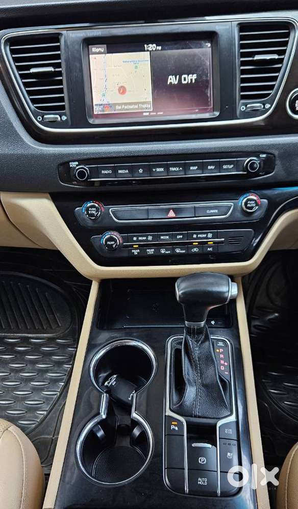 Kia Carnival Limousine Plus 7 Str, 2022, Diesel