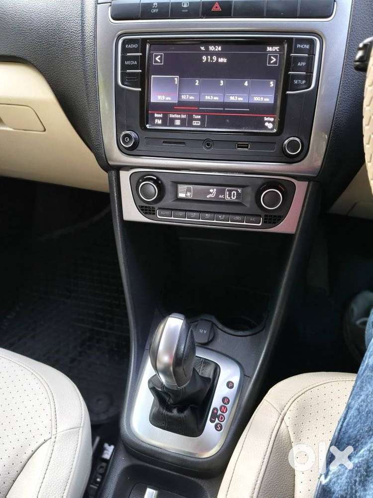 Volkswagen Vento 1.0 Highline Plus At, 2021, Petrol