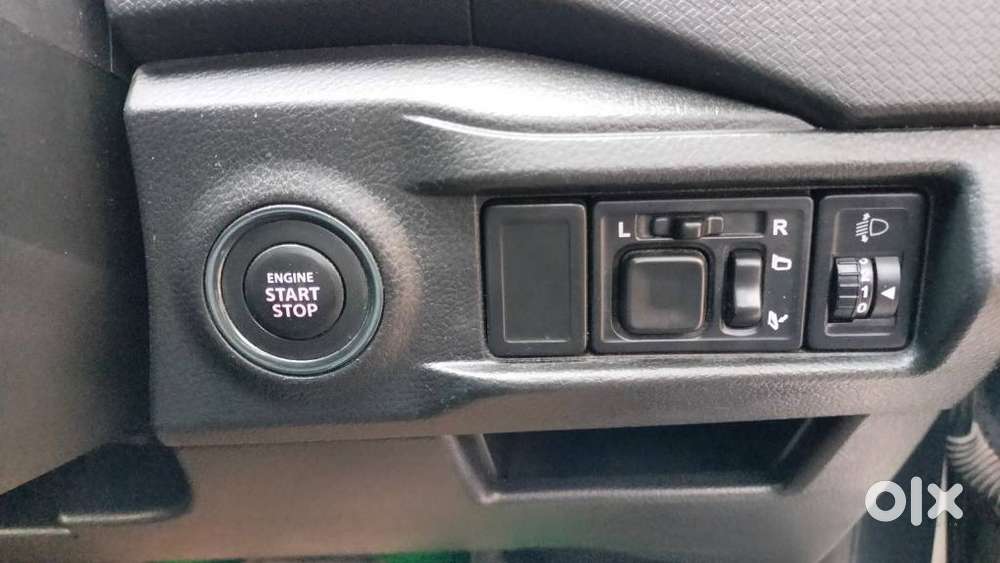 Maruti Suzuki Brezza Zxi Plus At, 2019, Diesel