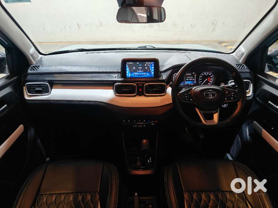 Tata Punch 1.2 Revotron Creative Amt Dual Tone, 2022, Petrol