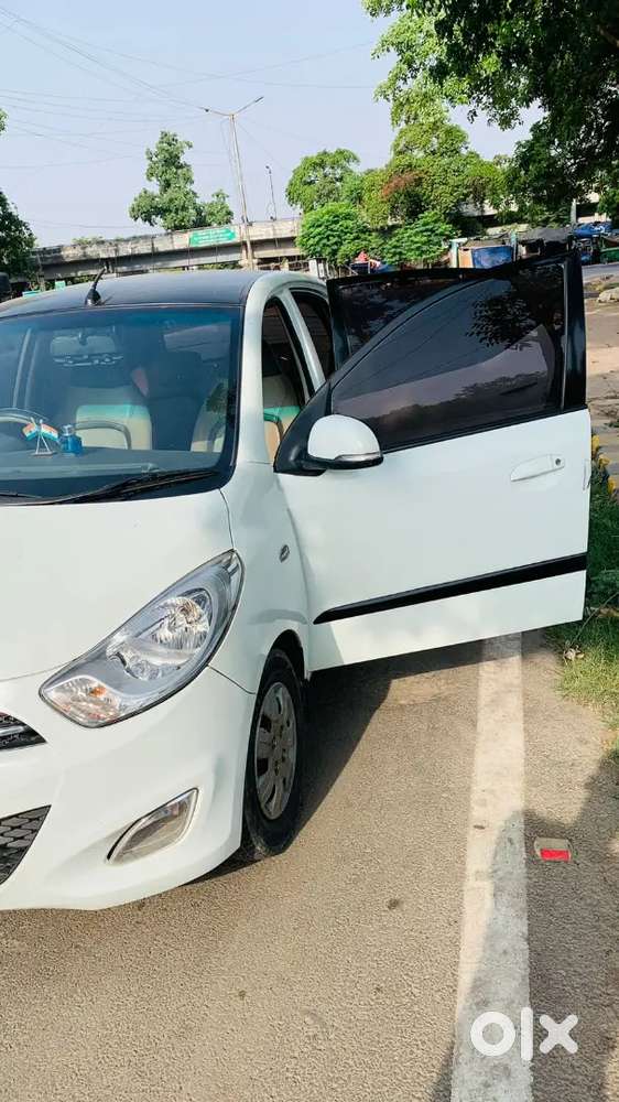 Best Condition Smooth Engine Chilled Ac Full Accesories With All Paper