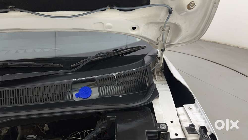 Renault Triber Rxz, 2023, Petrol