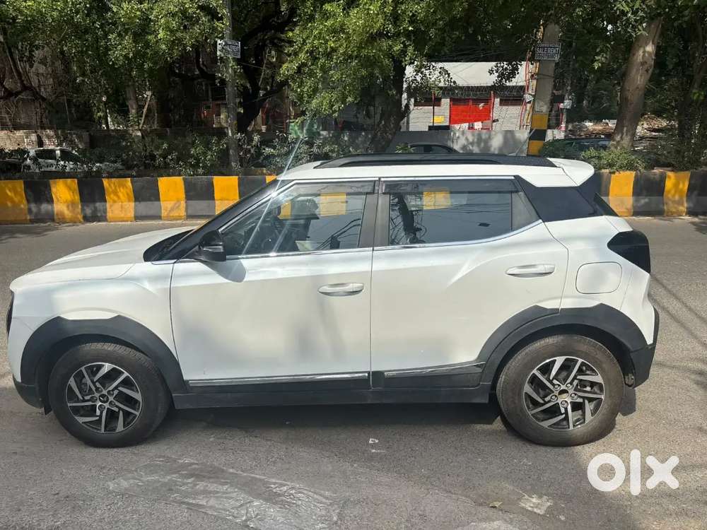 Mahindra Xuv 3xo 2025 Petrol 5000 Km Driven