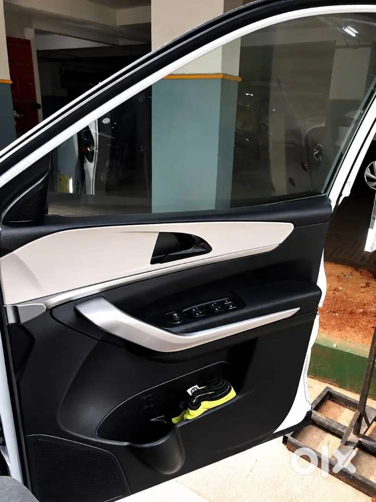 Mahindra Xuv700 Ax 2023