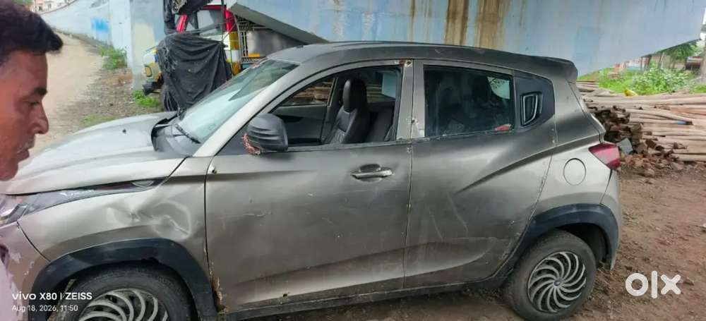 Mahindra Kuv100 Nxt 2016 Diesel 80000 Km Driven