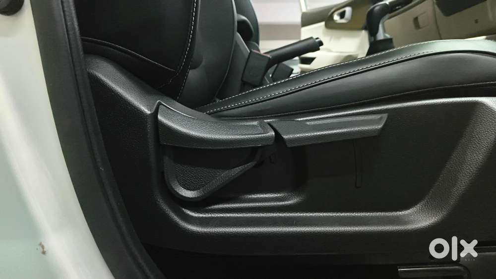 Kia Carens Clavis Htk, 2025, Petrol