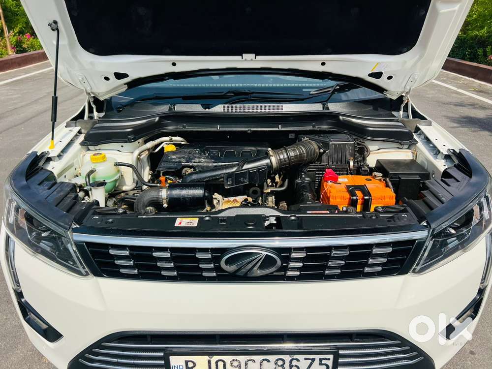 Mahindra Xuv300 W8, 2021, Petrol