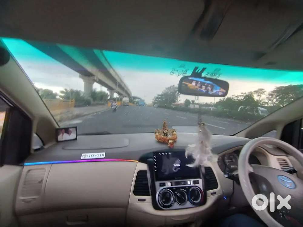 Toyota Innova 2006 Diesel 205000 Km Driven