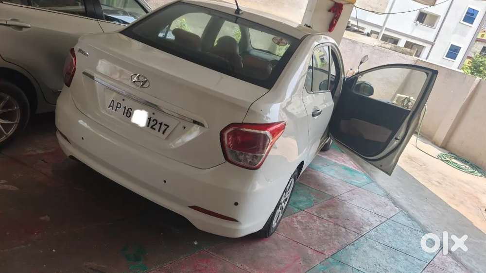 Hyundai Xcent Vtvt. 2014 Petrol 115000 Km Driven
