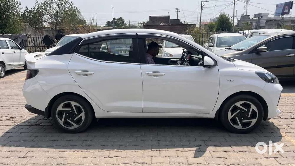 Hyundai Aura 2025 Cng & Hybrids 43500 Km Driven