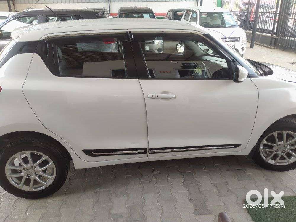 Maruti Suzuki Swift Zxi Plus, 2023, Petrol
