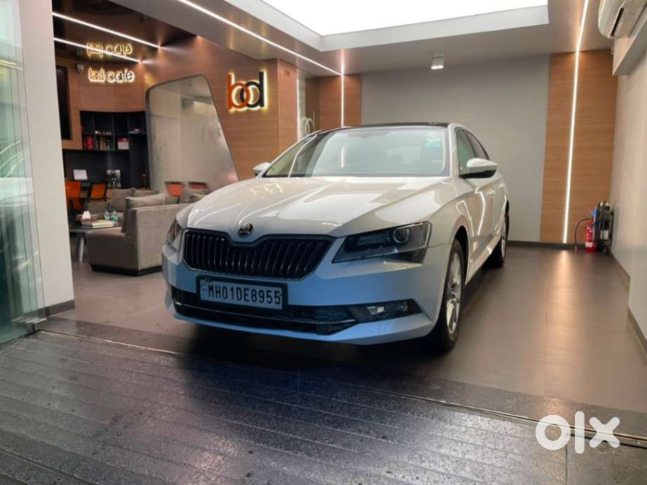Skoda Superb 2.0 L&k Tsi At, 2019, Petrol