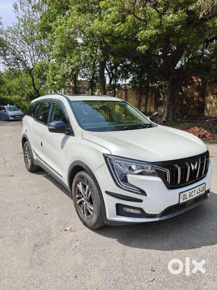 Mahindra Xuv700 2.0 Ax 5 Petrol Mt Str, 2023, Petrol