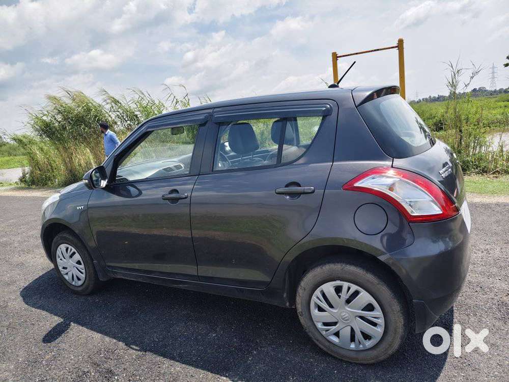 Maruti Suzuki Swift Vxi 1.2 Abs Bs-iv, 2015, Petrol