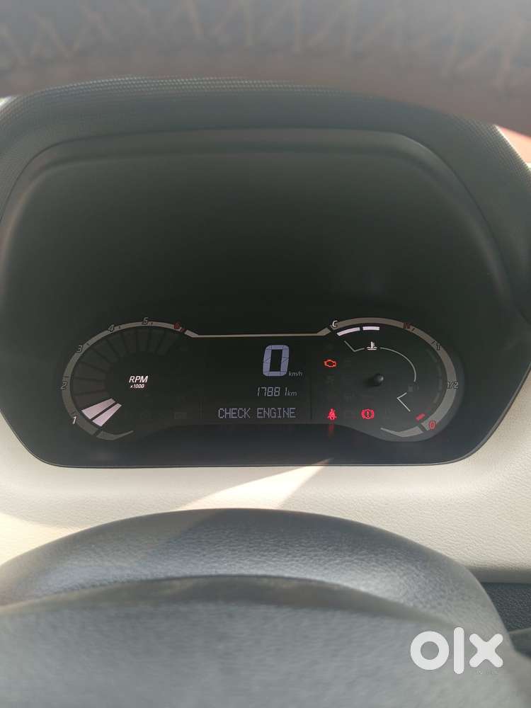 Nissan Magnite 1.0 Xv, 2022, Petrol