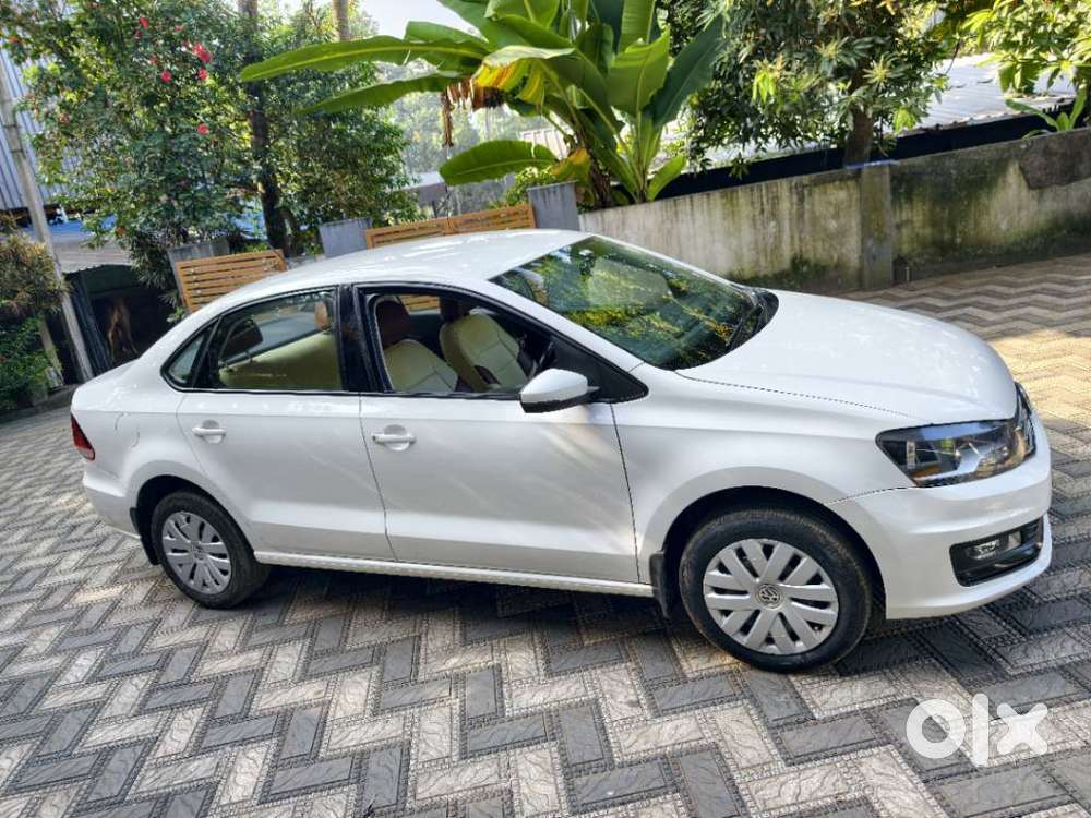 Volkswagen Vento Sport 1.2 Tsi At, 2016, Petrol