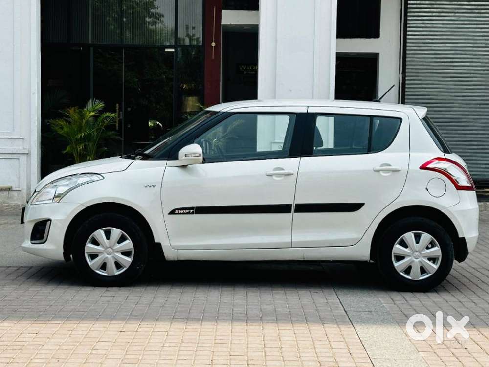 Maruti Suzuki Swift 1.2 Vxi (o), 2017, Petrol
