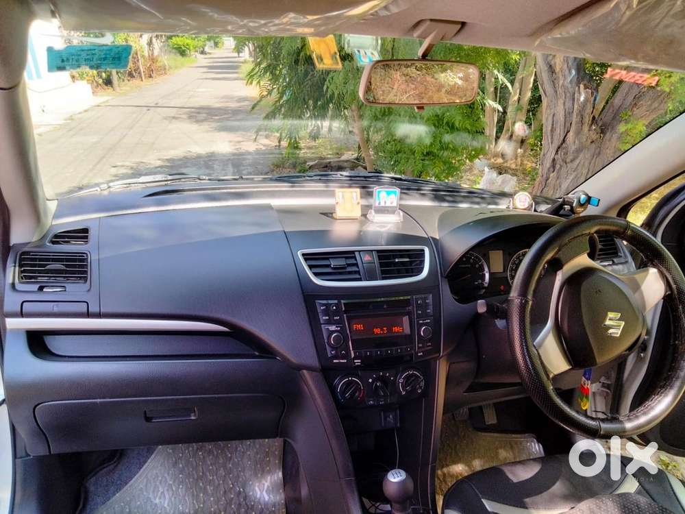 Maruti Swift Vxi 2017