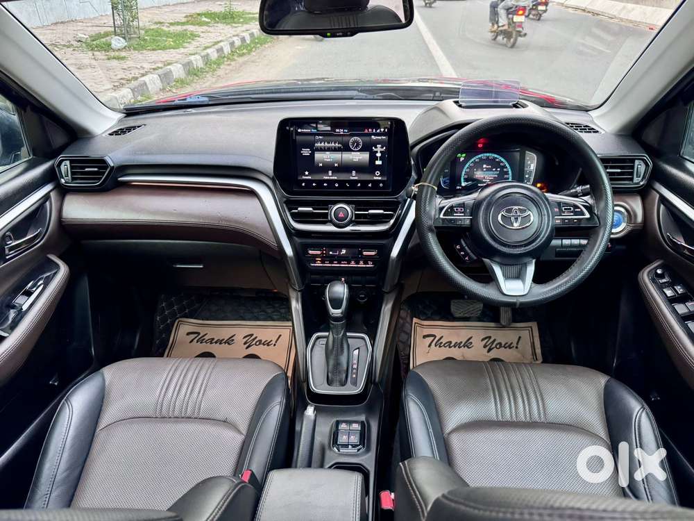 Toyota Urban Cruiser Hyryder 1.5 V Hybrid, 2023, Petrol