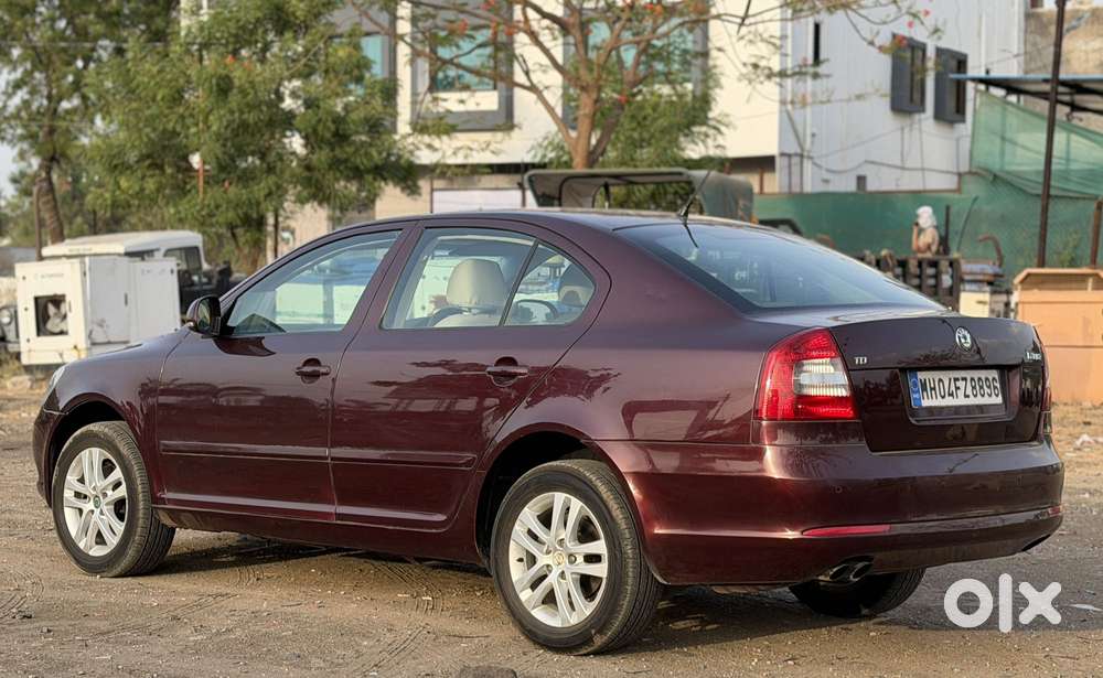 Skoda Laura Ambition 2.0 Tdi Cr At, 2013, Diesel