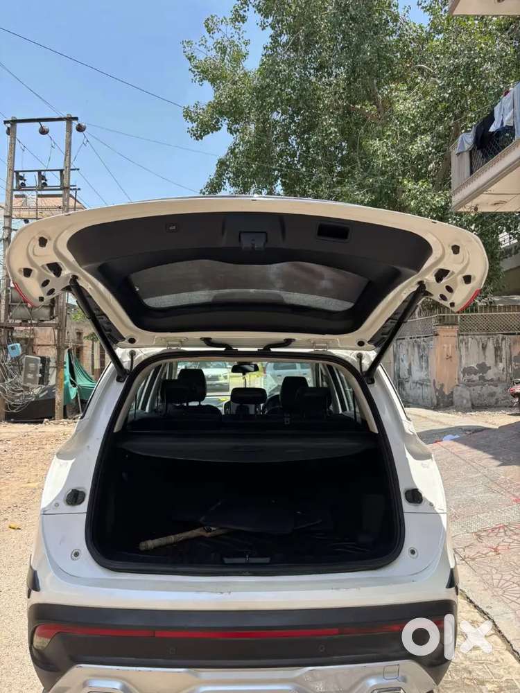Addition White Wrap On Car