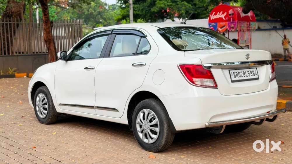 Maruti Suzuki Dzire 1.2 Vxi, 2023, Petrol