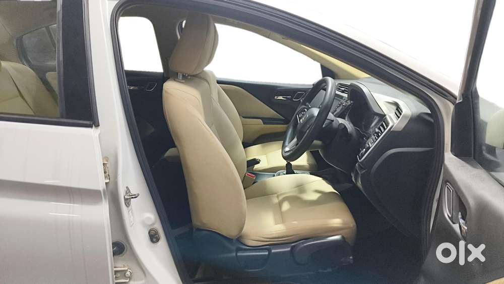 Honda City 1.5 V 5th Gen I-vtec Mt, 2022, Petrol