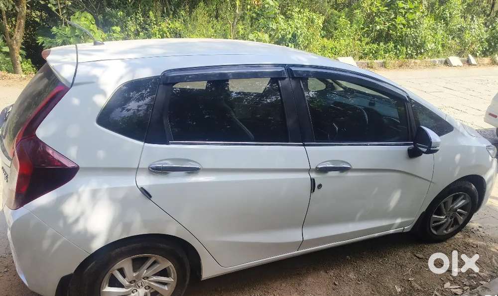 Honda Jazz 2015 Petrol 65000 Km Driven Very Good Condition
