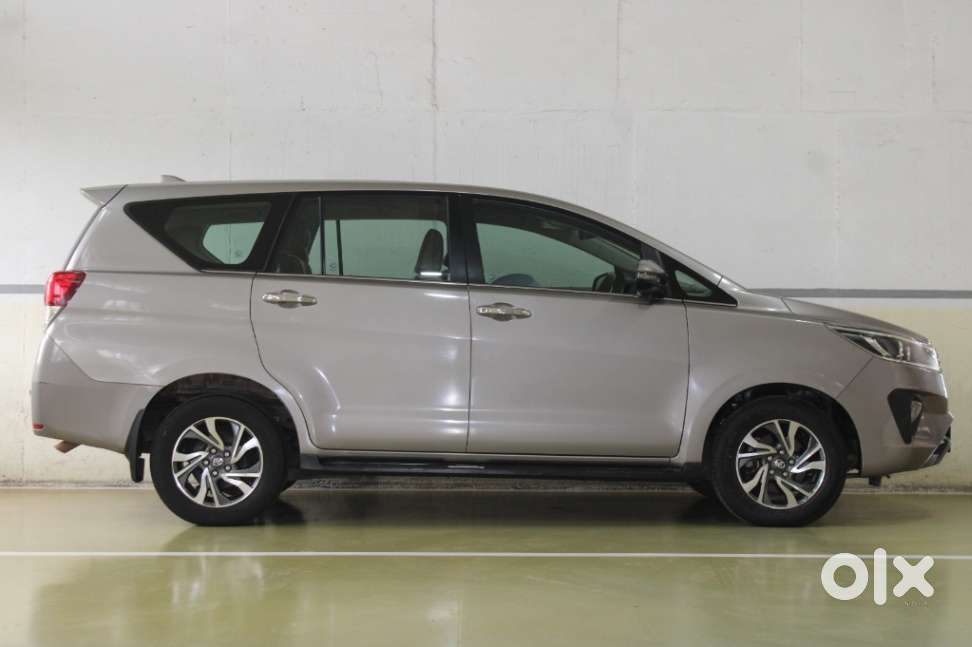 Toyota Innova Crysta 2.4 V, 2022, Diesel
