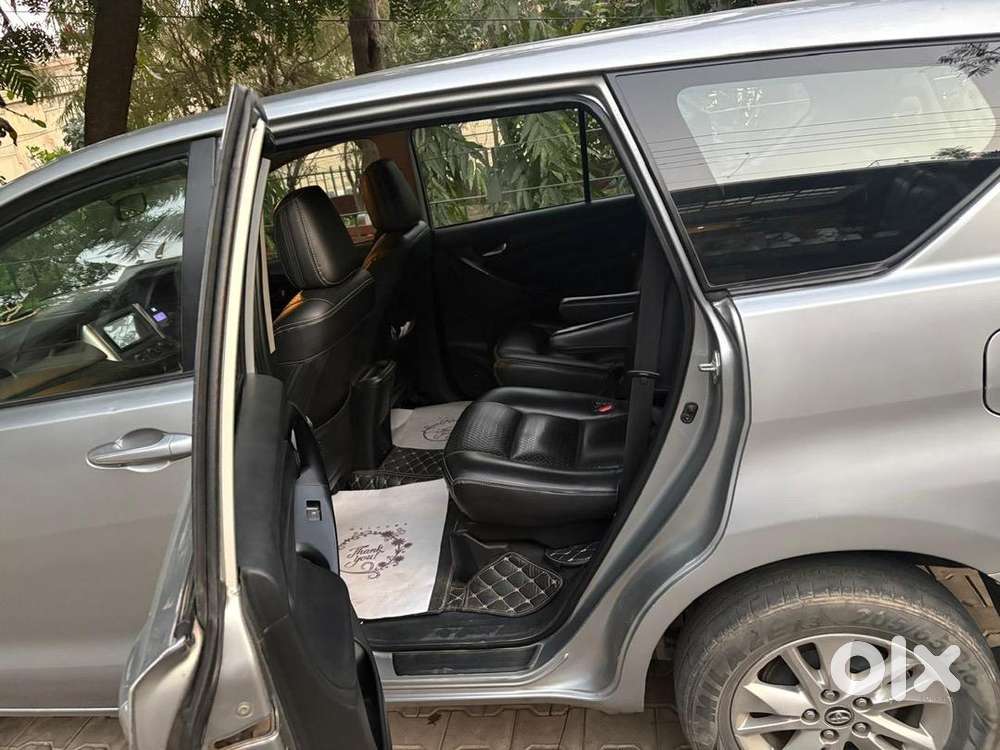 Toyota Innova Crysta 2016 Diesel Well Maintained