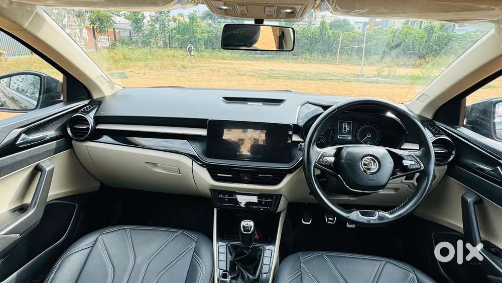 Skoda Slavia 1.0 Ambition Tsi, 2022, Petrol
