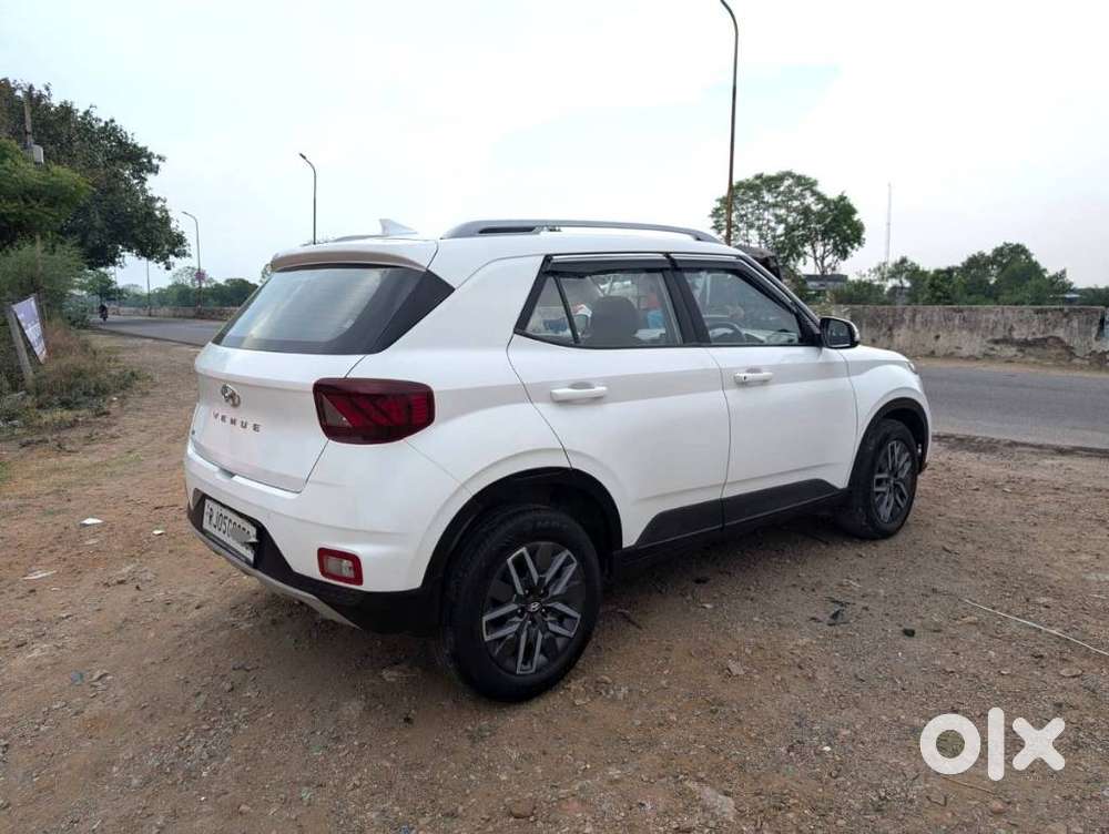 Hyundai Venue 1.5 Crdi Sx (o), 2022, Diesel