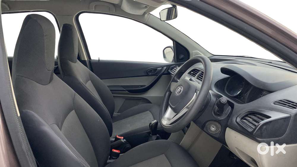 Tata Tiago 1.2 Revotron Xm, 2016, Petrol
