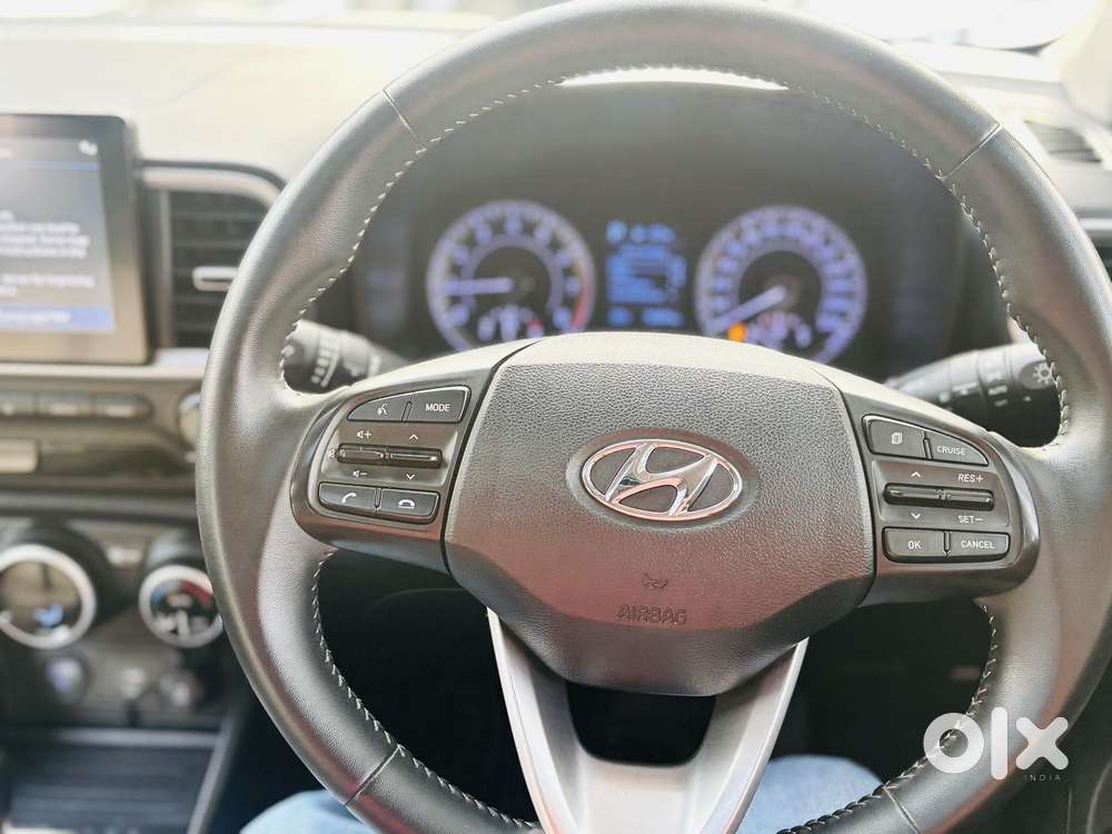 Hyundai Venue 1.0 Sx (o) Turbo Dct Dual Tone, 2019, Petrol