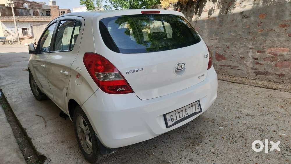 Hyundai I20 Sportz 1.4 Crdi, 2011, Diesel